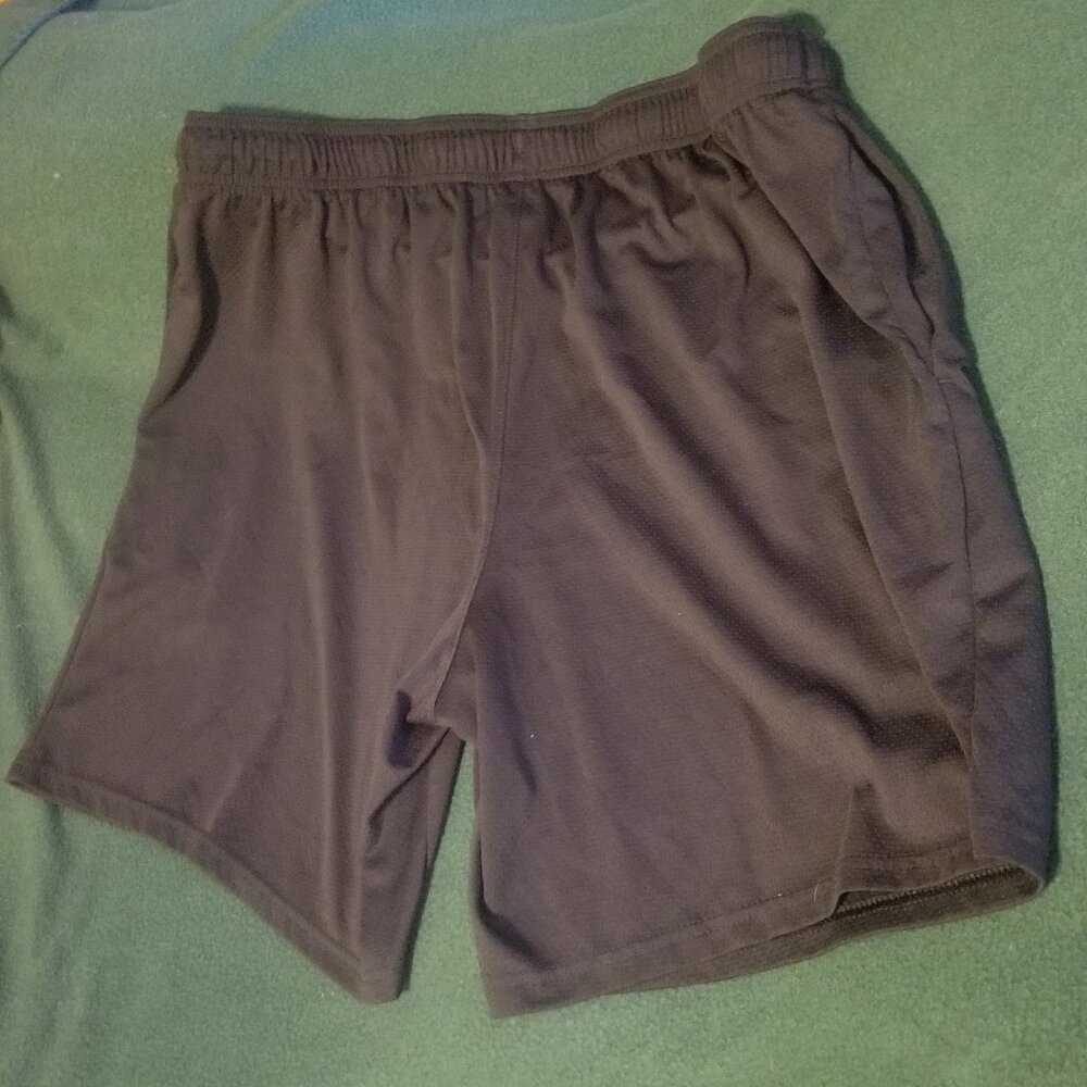 Athletic Works 2XL black men's shorts - Picture 3 of 5